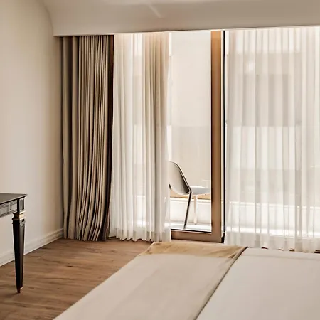 1926 Les Bains Private Szálloda