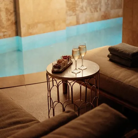 1926 Les Bains Boutique Private Hotel