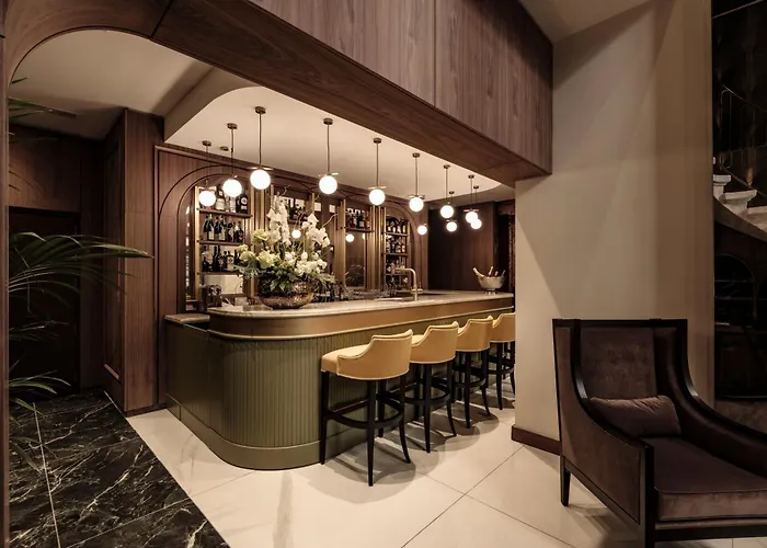 1926 Les Bains Private 5*