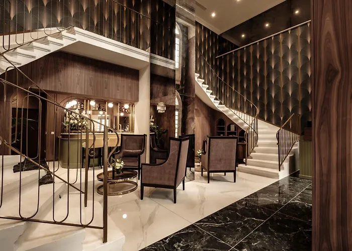 1926 Les Bains Private Hotel 5*