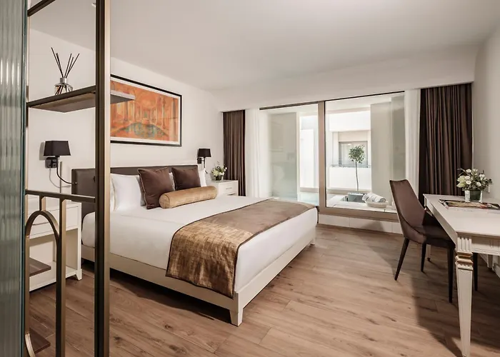 Szálloda 1926 Les Bains Private 5*