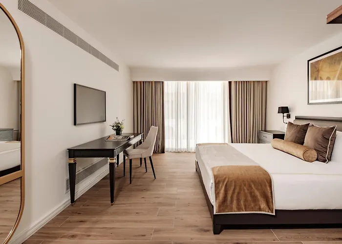 Szálloda 1926 Les Bains Private 5*